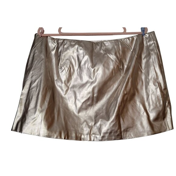 Metallic Gold Faux Leather Skirt Future Collective 3X With Side Zipper Closure - Picture 2 of 7